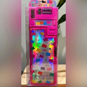 Danbar Global Gummy World Rainbow Gummy Bear Stationery Case. Brand New In Box.